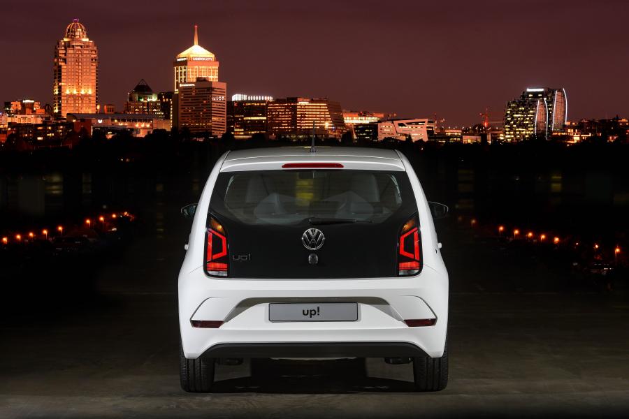  Volkswagen up! 5-Door 2016 года  (ZA) (фото 20 из 24)